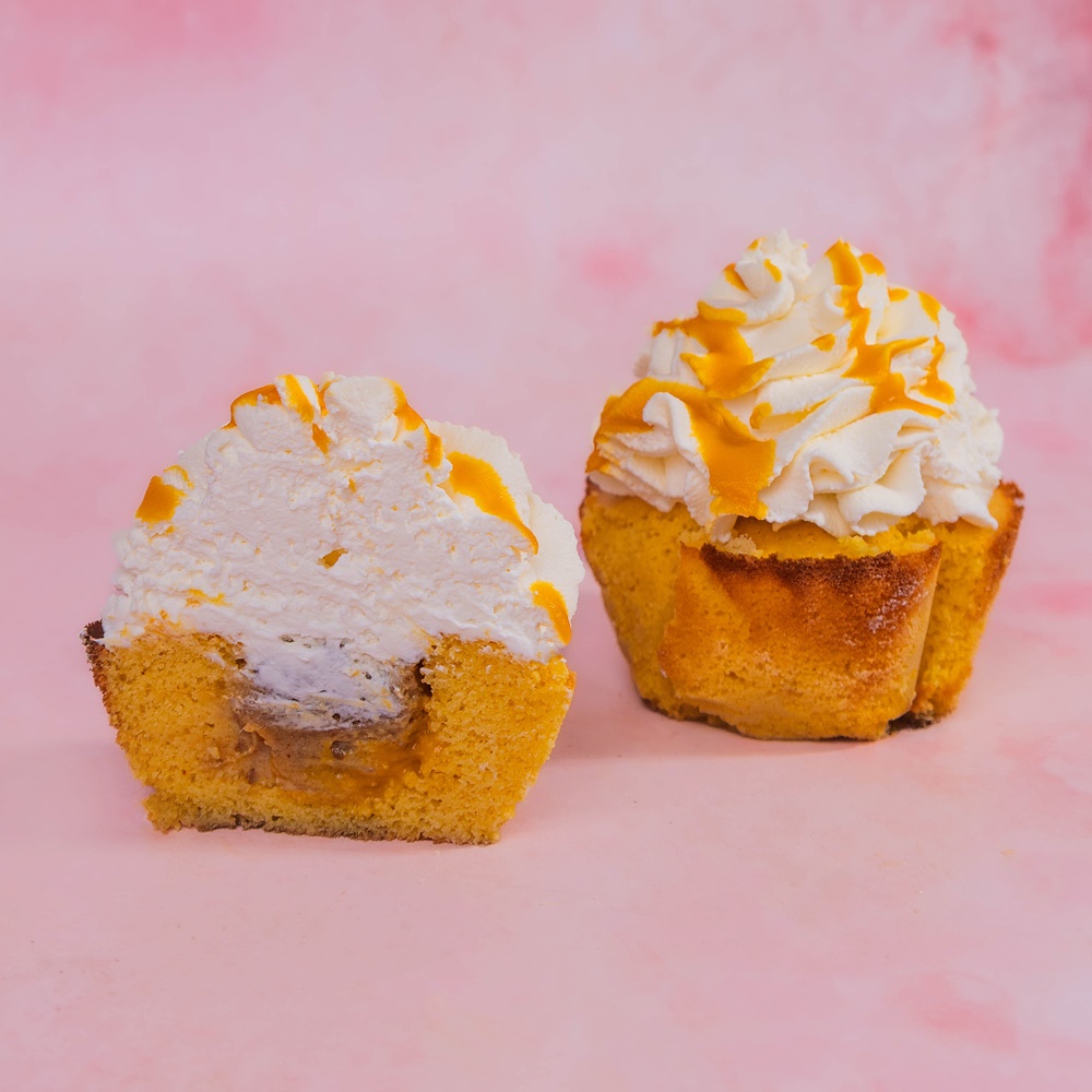 Babeczki mango ze słonym karmelem i kremem śmietankowym 6 szt. - obrazek 2