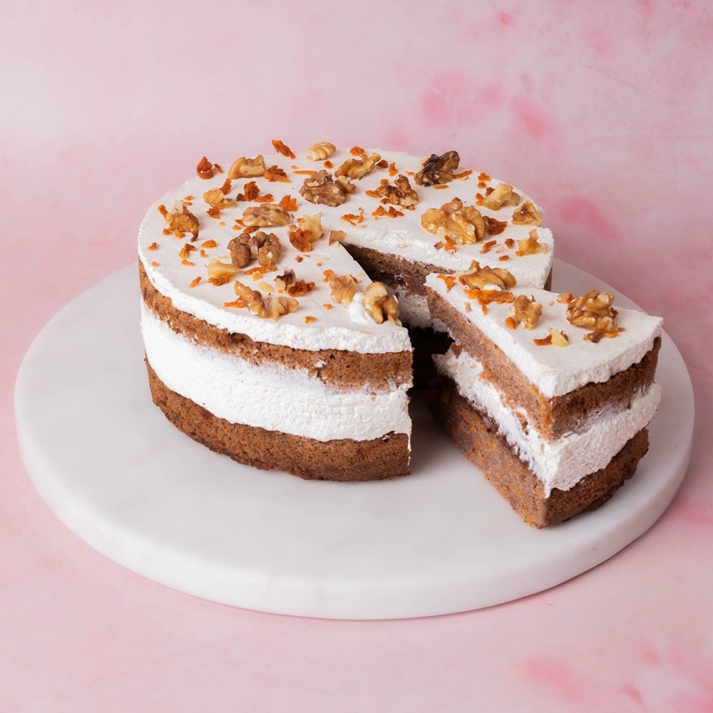 Ciasto marchewkowe z kremem śmietankowym i kremem orzechowym - obrazek 2