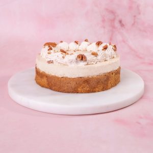 Keto ciasto dyniowe z przyprawami i kremem śmietankowym