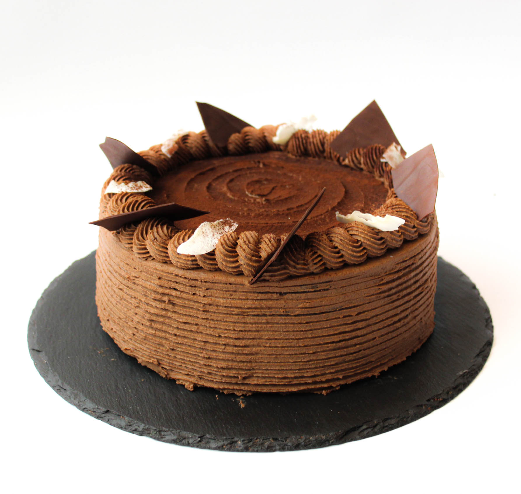 Wegański tort czekoladowy z malinami - obrazek 3